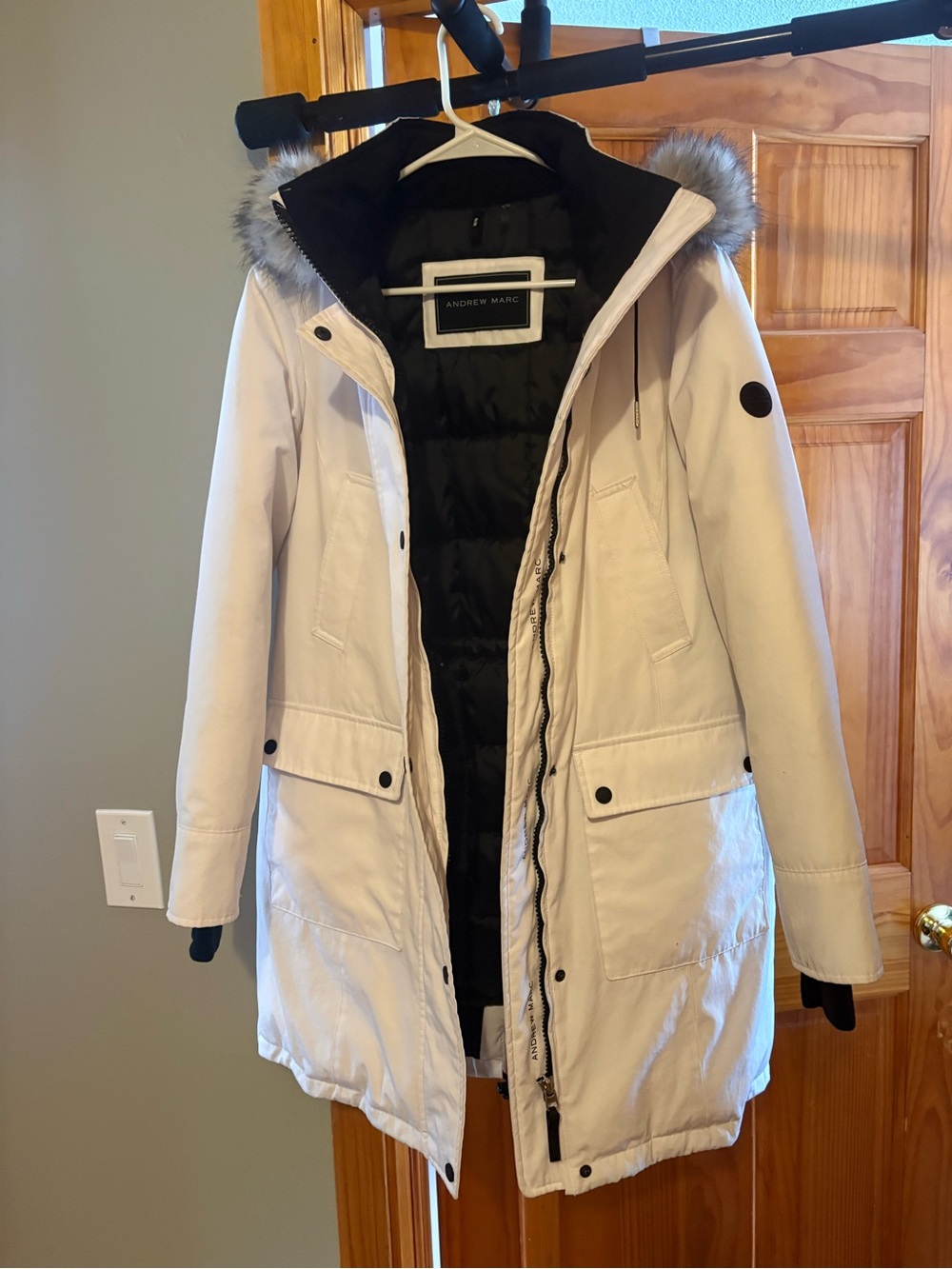 Andrew Marc Cream White Faux-Fur Trim Parka with Black Quilted Lining
